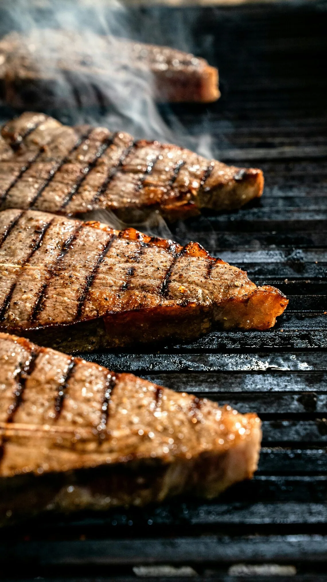 what is the best way to reheat steak