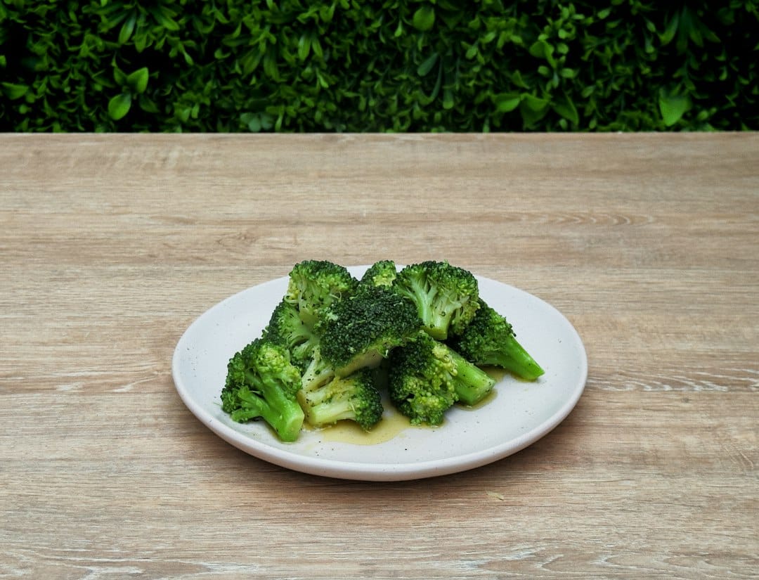 Roasted broccoli with browned crisp edges
